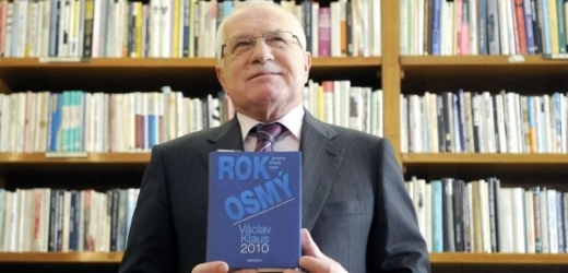 Václav Klaus bilancoval osmý rok svého prezidentského působení. Vydal k tomu  i obligátní knihu.