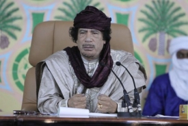 Mír Tuaregů s vládou zprostředkoval právě Muammar Kaddáfí.