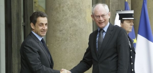 Prezident Sarkozy na summitu Evropské rady navrhne globální řešení libyjské krize.