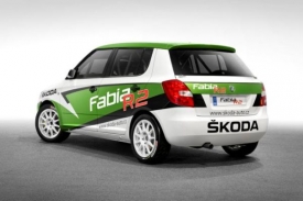 "Válečné barvy" vozu Škoda Fabia R2 sluší.