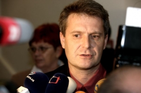 Místopředseda komunistů Stanislav Grospič.