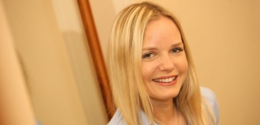 Místopředsedkyně Poslanecké sněmovny Kateřina Klasnová zůstává členkou strany Věci veřejné.