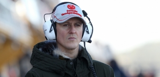 Michael Schumacher během testů na novou sezonu.