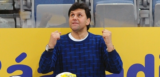 Vladimír Růžička může slavit nečekaný postup do semifinále.