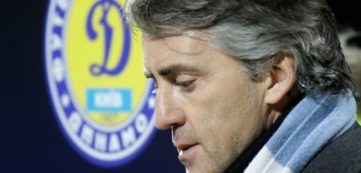 Trenér Roberto Mancini se musel se svým týmem sklonit před Dynamem Kyjev.