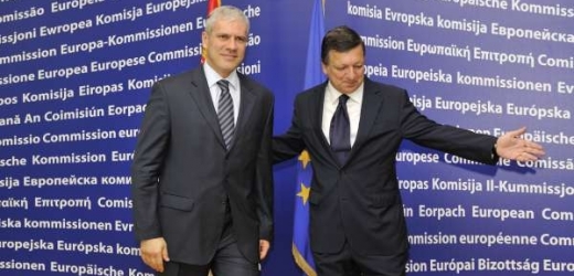 Srbský prezident Tadič u šéfa EK Barrosa v Bruselu.
