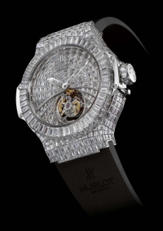 Hublot luxusní hodinky umí, tyto jsou posázeny 493 diamanty. Cena jde opět do milionů.