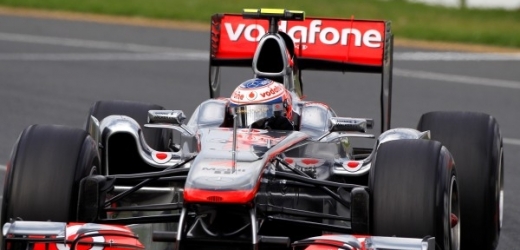 V pátečním tréninku byl nejrychlejší Jenson Button.