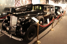 Packard, oblíbená Stalinova značka. 