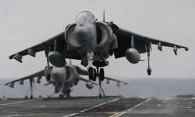 Harriery s kolmým startem dosluhují stejně jako letadlové lodi třídy Invincible.