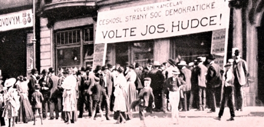 Volební boj v ulicích Prahy před sněmovními volbami do říšské rady v roce 1911. 