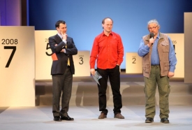 Cenu za nejlepší prózu vyhrál Martin Ryšavý (uprostřed).