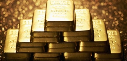 Cena zlata se vyšplhala na další rekordní maximum nad 1475 dolarů za unci (ilustrační foto).