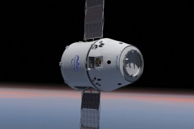 Kosmická loď Dragon společnosti SpaceX už má za sebou první úspěšný let.