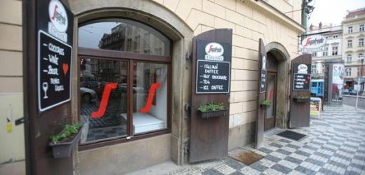 V této kavárně v centru Prahy proběhla tajná schůzka.