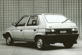 Škoda Favorit se vyráběla do roku 1993.