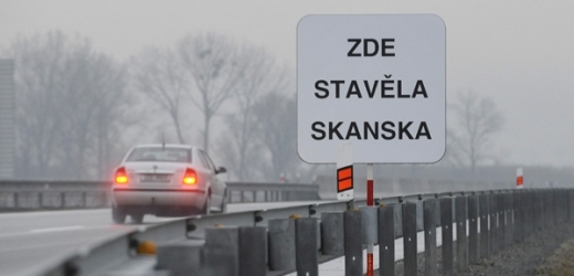 Jedna z cedulí na úseku dálnice D1 Kroměříž - Hulín.