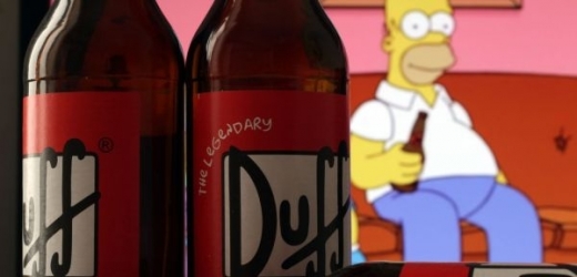 Oblibou piva Duff v seriálu Simpsonovi se inspirovali skuteční výrobci.