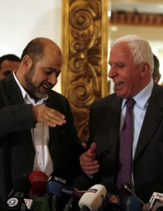 Fatah dohodou s Hamasem riskuje mezinárodní podporu.
