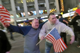Obyvatelé New Yorku oslavovali teroristovu smrt přímo v ulicích města.