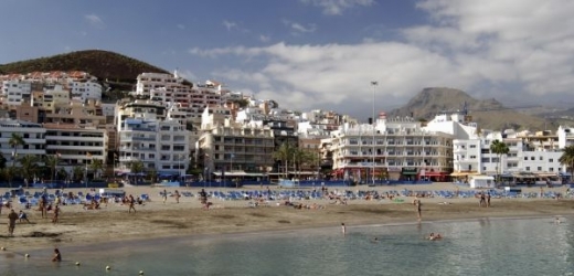 Dějištěm incidentu bylo obchodní středisko v Los Cristianos na ostrově Tenerife.