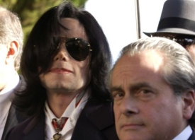 Právník Benjamin Brafman zastupoval Jacksona ve známém případu z roku 2004, kdy byl takzvaný král popu obviněn ze zneužívání dětí. 