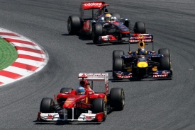 Fernando Alonso, Sebastian Vettel a Lewis Hamilton.