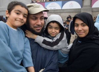 Muslimská rodina v Londýně.