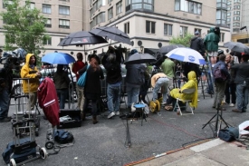 Novináři otravovali okolí původního Strauss-Kahnova obydlí na Manhattanu.