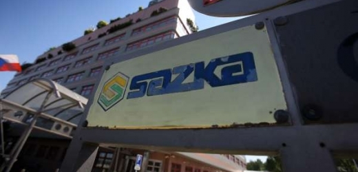 Oprýskaná cedule jako by odrážela současný stav loterijní společnosti Sazka.