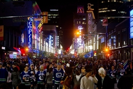 Po postupu Vancouveru do finále vyrazily do ulice desítky tisíc lidí.
