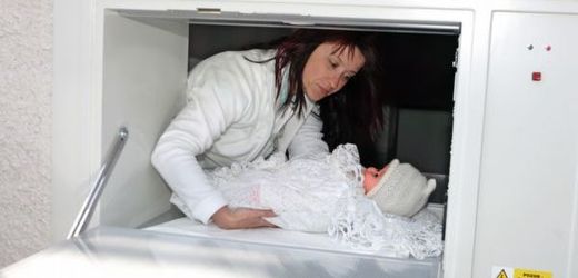 V babyboxu je dítě zcela v bezpečí (ilustrační foto).