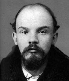 Carskou policií zatčený Lenin na snímku z roku 1895.