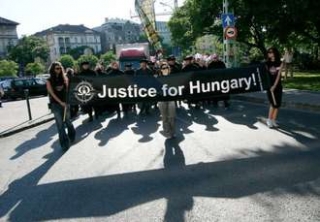 Maďarské protesty proti Trianonské smlouvě (2009).