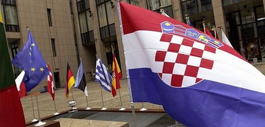 Chorvatská vlajka by mohla v Bruselu vlát od července 2013.