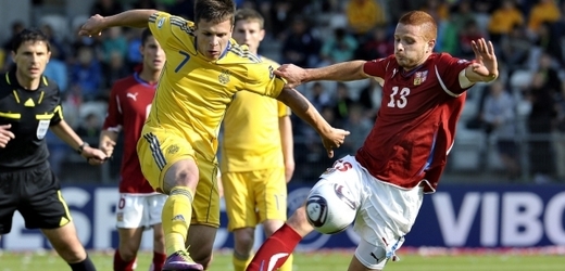 Čeští fotbalisté do 21 let porazili Ukrajinu 2:1.