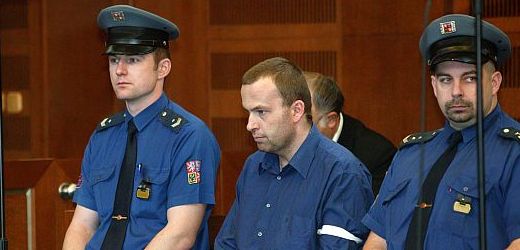 Petr Zelenka si odpykává doživotní trest.