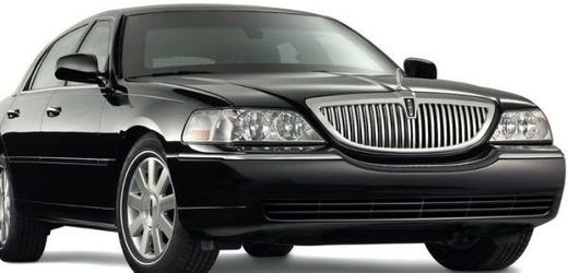 Prodej luxusního modelu Lincoln v USA klesá.