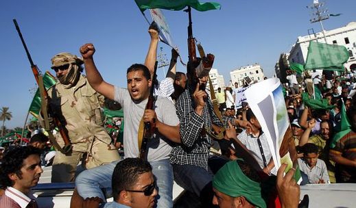 Nevzdáme se! Scéna z Kaddáífího bašty Tripolisu.
