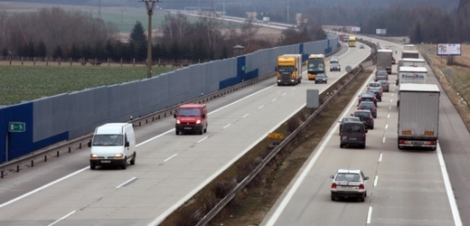 S rozsáhlými opravami dálnice D1 by se mělo začít na jaře příštího roku.