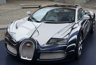 Luxusní Bugatti v Berlíně.