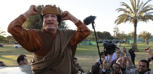 Kaddáfí vyhrožuje Evropě válkou.
