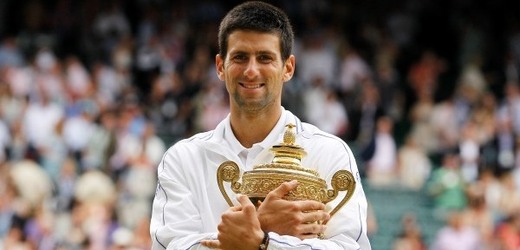 Novak Djokovič vyhrál poprvé Wimbledon.