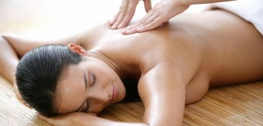 Masáž je jednou z nejvyhledávanějších metod při léčbě bolestí zad.