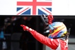Fernando Alonso jezdil skvěle a mohl tak nakonec slavit triumf na britské půdě.