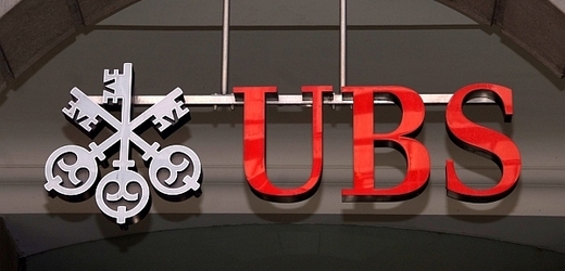 Švýcarský bankovní kolos UBS bude propouštět kvůli silnému franku.