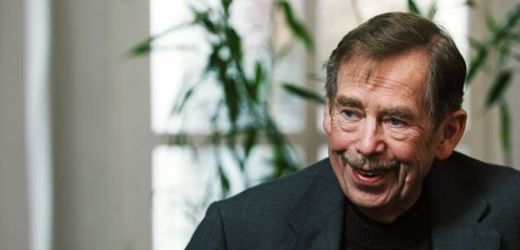 Václav Havel nechce stát v jedné řadě s Vladimirem Putinem.