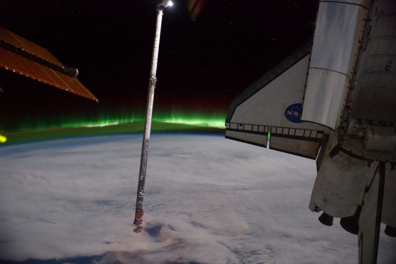 Astronautům se podařilo vyfotografovat úchvatnou polární záři nad jižním pólem (foto: ČTK/AP).