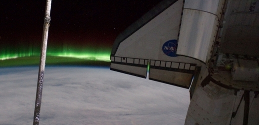 Astronautům se podařilo zachytit úchvatnou polární záři (Foto: ČTK/AP).