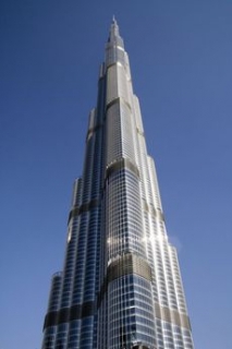 Nejvyšší budova světa, Burdž Chalífa, symbolizuje luxus Dubaje.